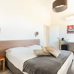 בית הארחה Licari Stagnone 4*